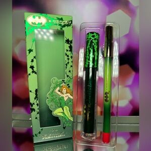 Makeup Revolution x DC Lucky Kiss Poison Ivy Lip Kit